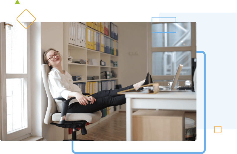 HR hiring mananger relaxing