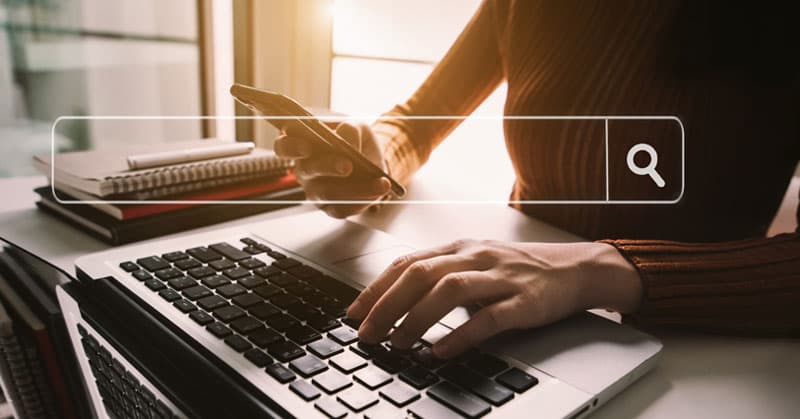 hr using search bar to find job ad keywords