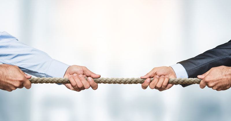 hr in tug-of-war over talent job seekers